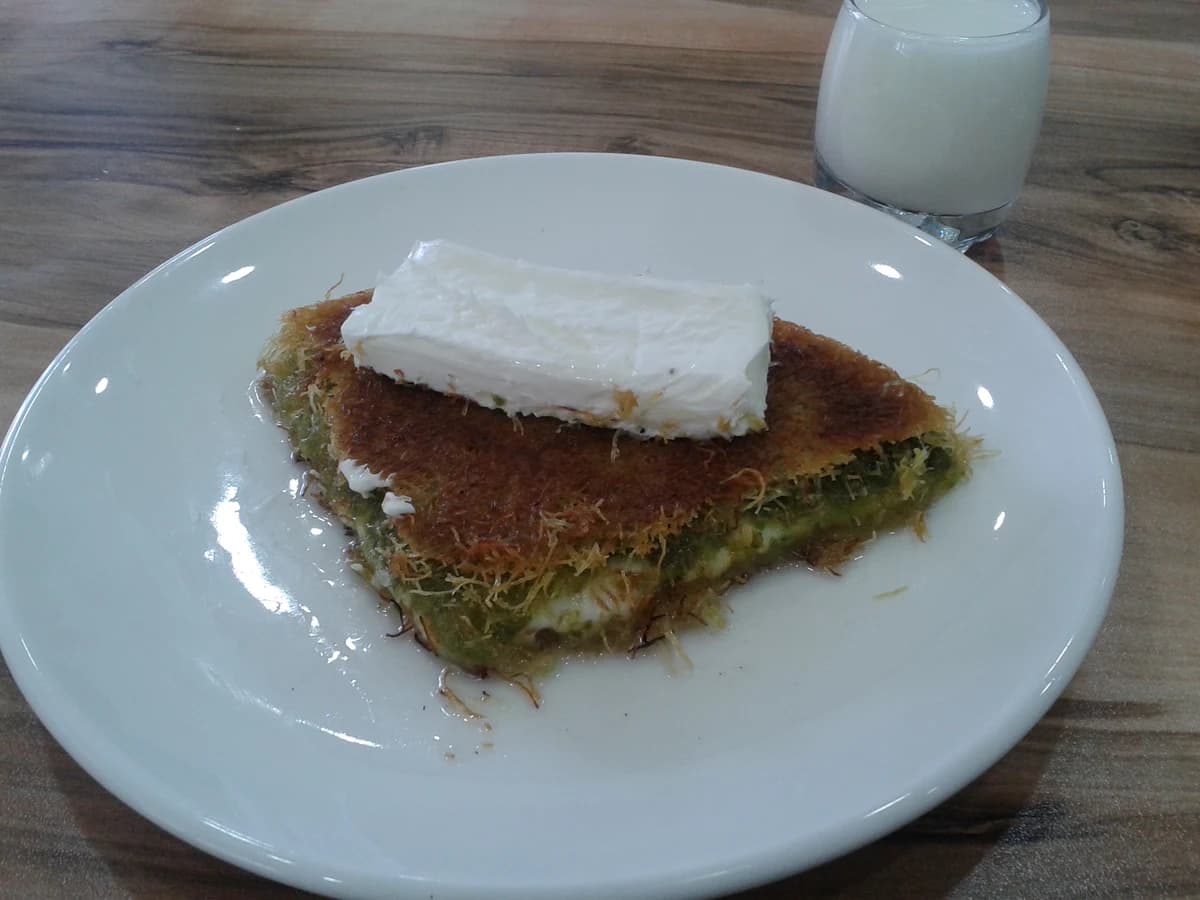 Fıstıklı Künefe
